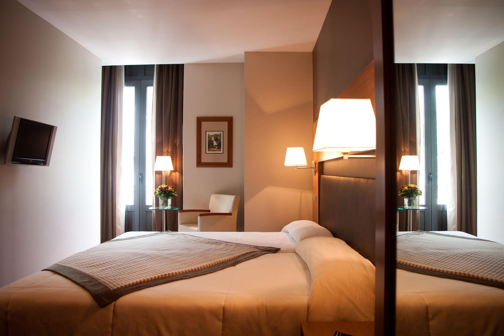 Alti Hotel Bagneres-de-Luchon Экстерьер фото